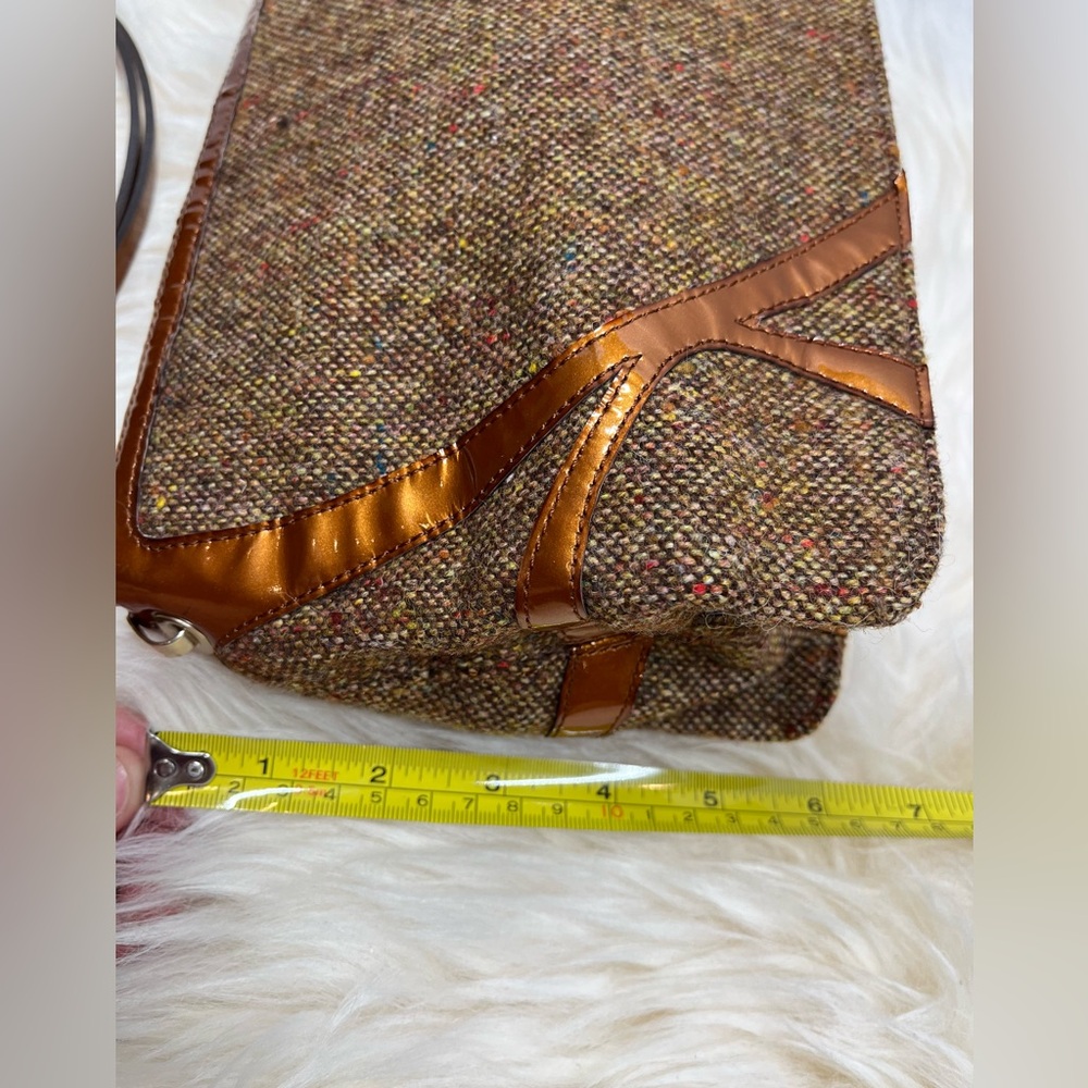Bottega Veneta Vintage Tweed Patent Leather Copper Color Leather Shoulder Clutch - Picture 13 of 17